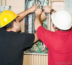 Técnico Electricista económicos en Santa Coloma